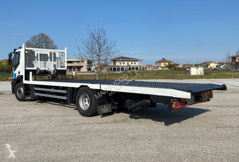 شاحنة Iveco STRALIS 270