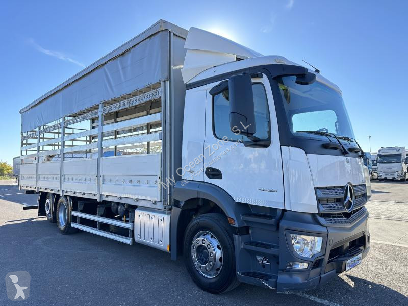شاحنة Mercedes 2535