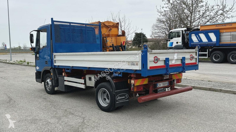 شاحنة Iveco Tector