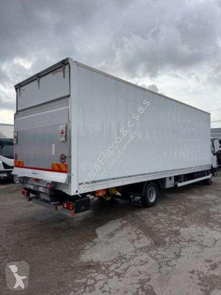 شاحنة DAF LF230