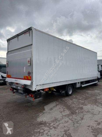 Camion fourgon DAF