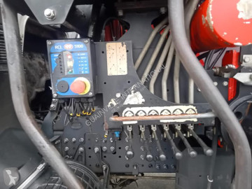 شاحنة قلابة جانبية Renault