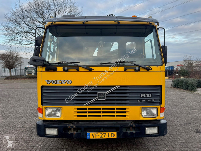 شاحنة Volvo FL10 6X4 / MANUAL / HIAB 100