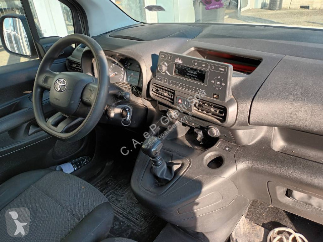 شاحنة Toyota Mod. Vers.