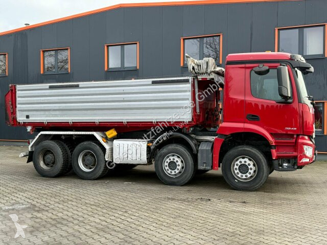 شاحنة Mercedes Arocs 3243 8x4 Kipper...