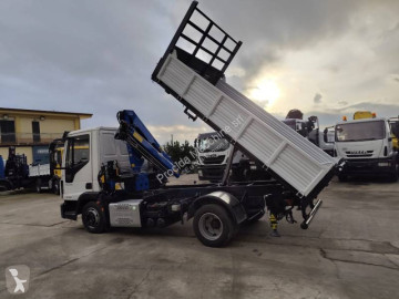 شاحنة قلابة ذات تفريغ خلفي وجانبي Iveco