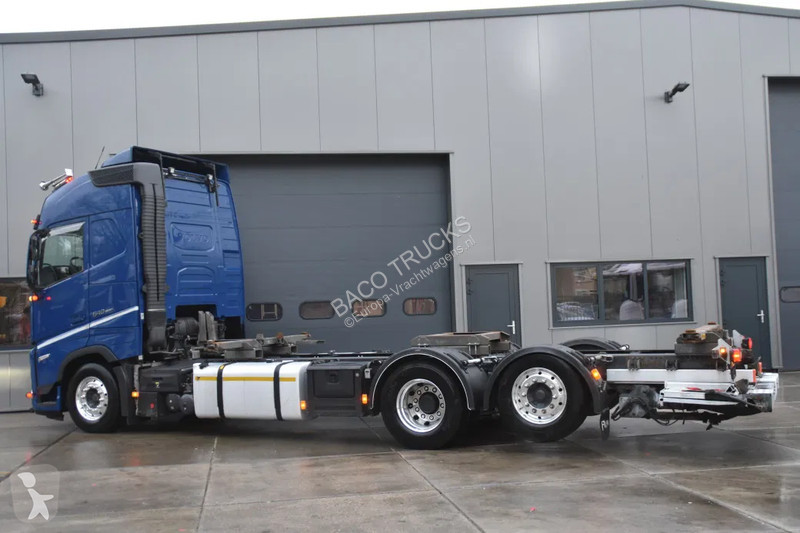 شاحنة Volvo 460 Globetrotter 6x2*4 - EURO 6 -...