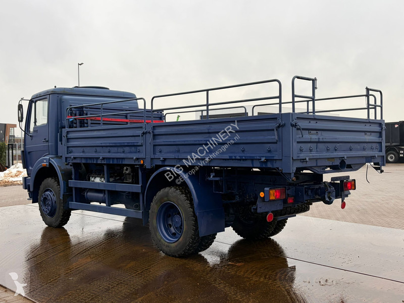 شاحنة Mercedes 4X4 blue