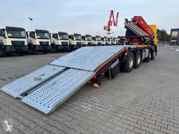 Camion cassone Volvo nuovo