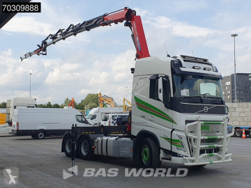 شاحنة رافعة Volvo