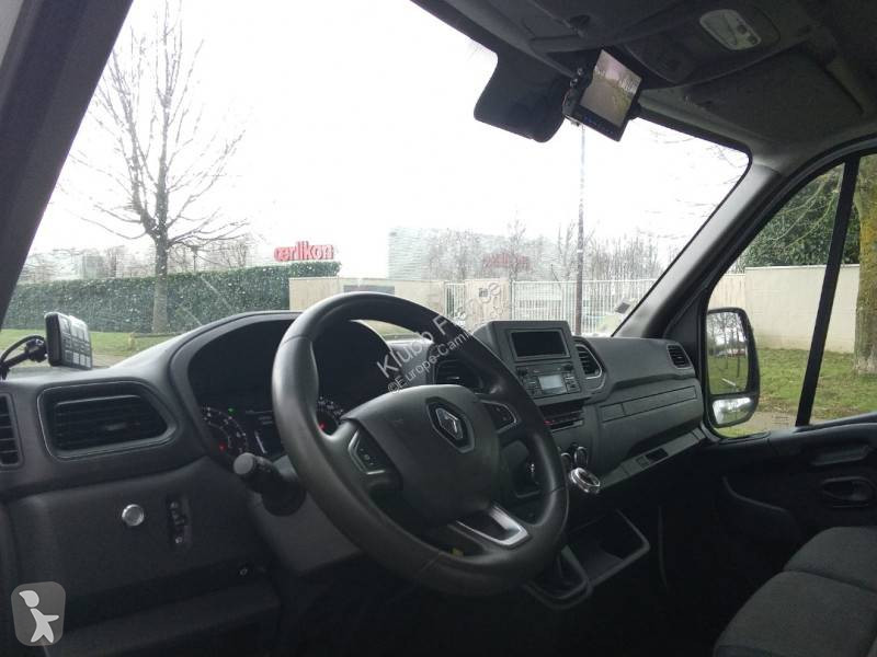 Samochód dostawczy Renault