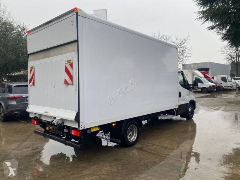 شاحنة Iveco