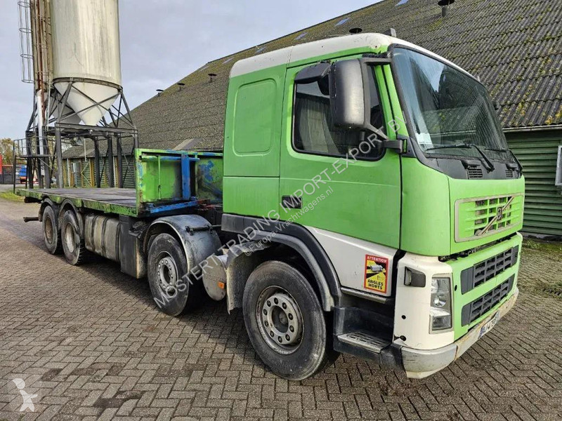 شاحنة Volvo 12480 Volvo 12.480 8x4 2005 – 480...