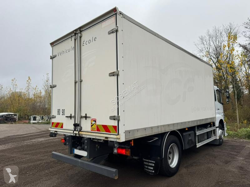 شاحنة Mercedes 1829 NL