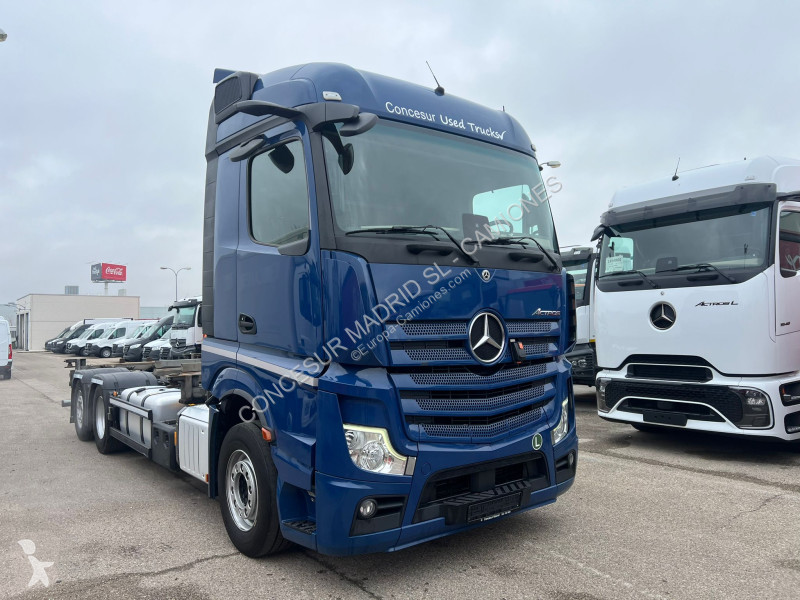 شاحنة Mercedes  2553 L BDF