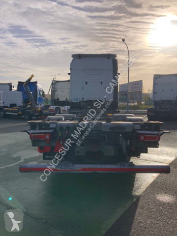 Mercedes chassis truck