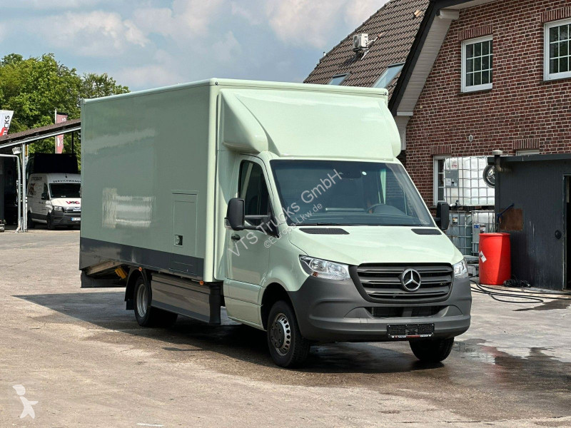Véhicule utilitaire Mercedes 519 CDI CAZOO...