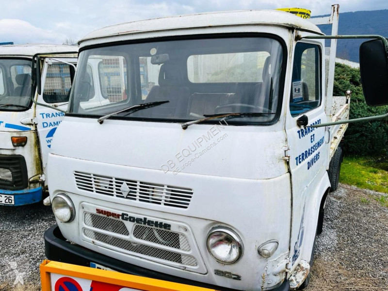 شاحنة Renault  Super Goelette camion benne 3,5T