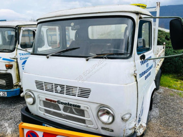 Камион самосвал Renault