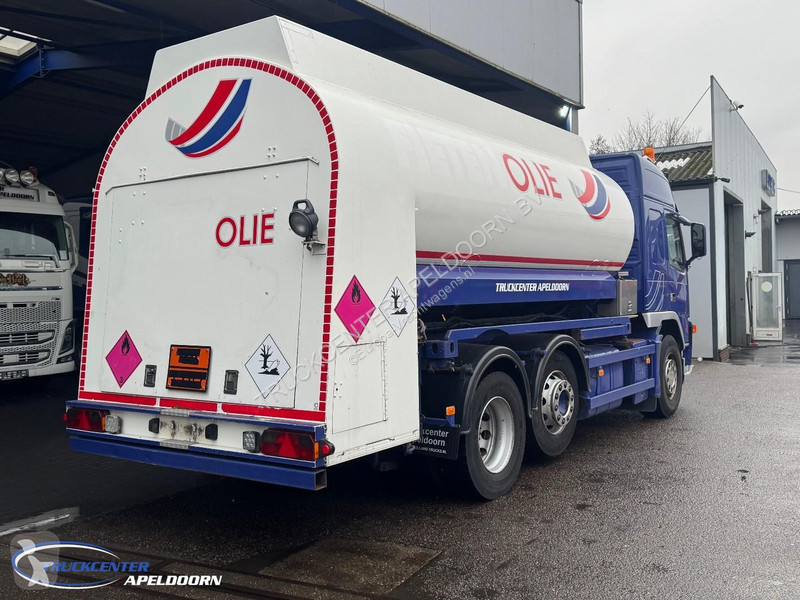 شاحنة Volvo 340 6x2, ADR