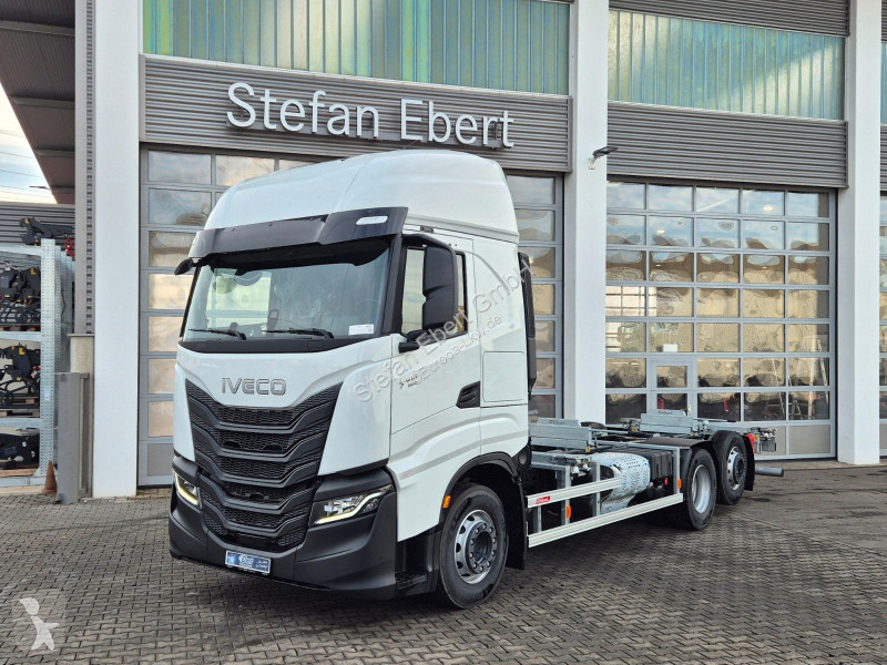 شاحنة Iveco S-Way AS260S50Y/FS CM 6x2 BDF