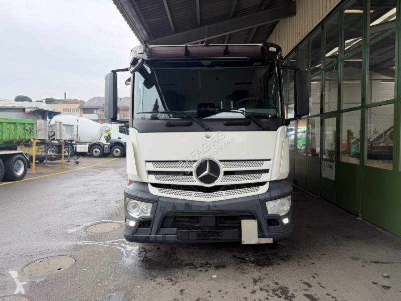 شاحنة Mercedes antos 1840