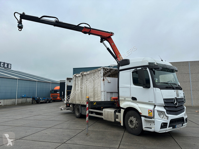 Mercedes 1832 truck