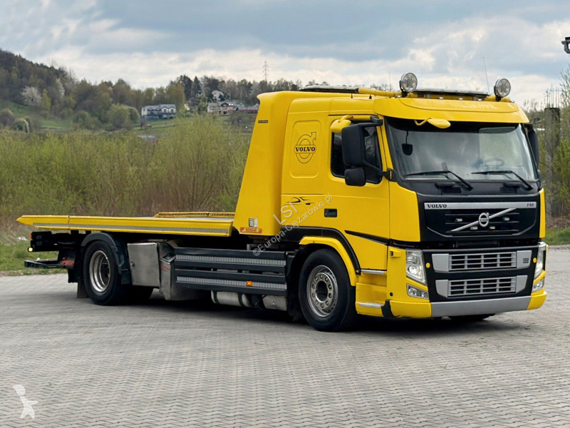 Camion Volvo 330 * ABSCHLEPPWAGEN 6,00 m *...