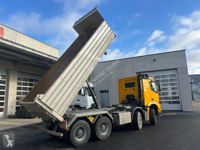 شاحنة Mercedes Arocs 4151, 8x4...