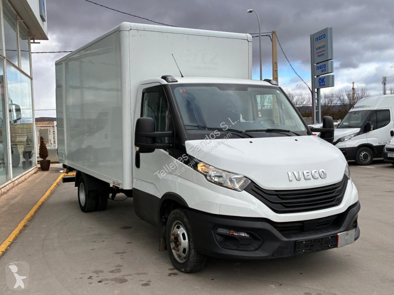 Furgoneta Iveco  35C16 20m3 1 AÑO DE GARANTIA...