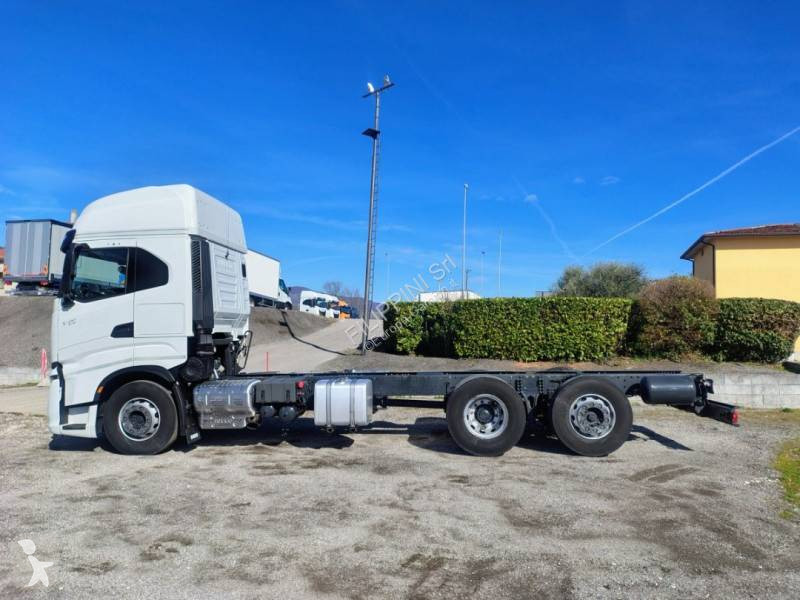 شاحنة Iveco