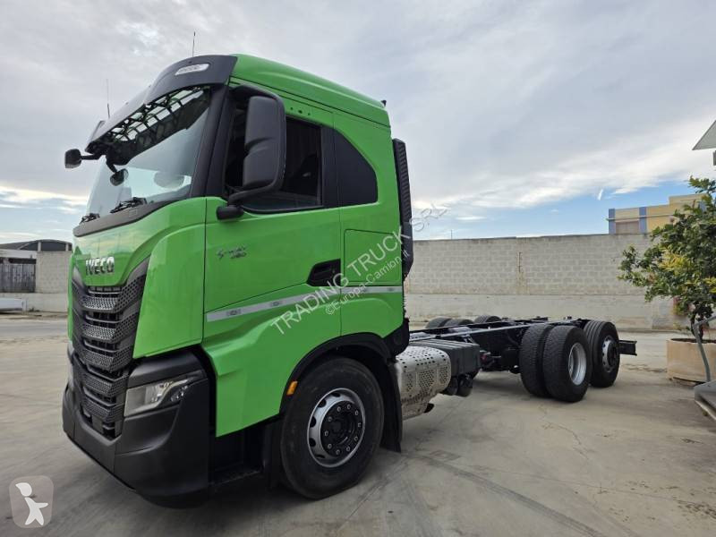 شاحنة Iveco