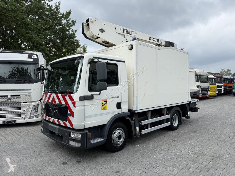 Camion MAN TGL 12.180 Koffer mit Ruthmann...
