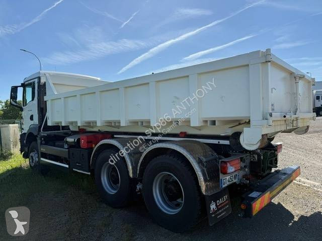 Camion MAN 33.480