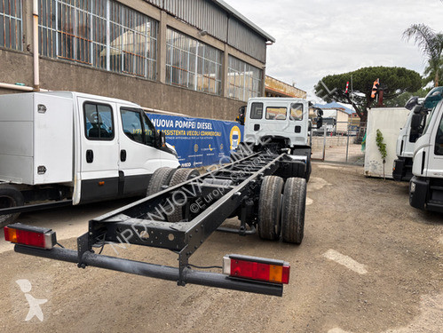 شاحنة Iveco Iveco 180e25