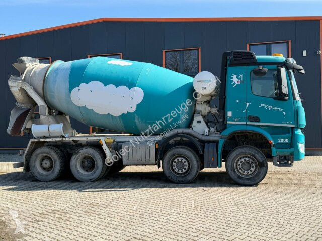Camion Mercedes AROCS 3742 8x4 Betonmischer...