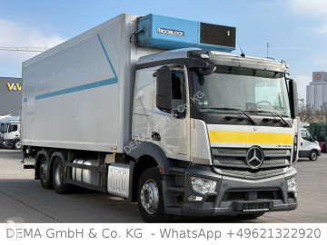 شاحنة برّاد Mercedes