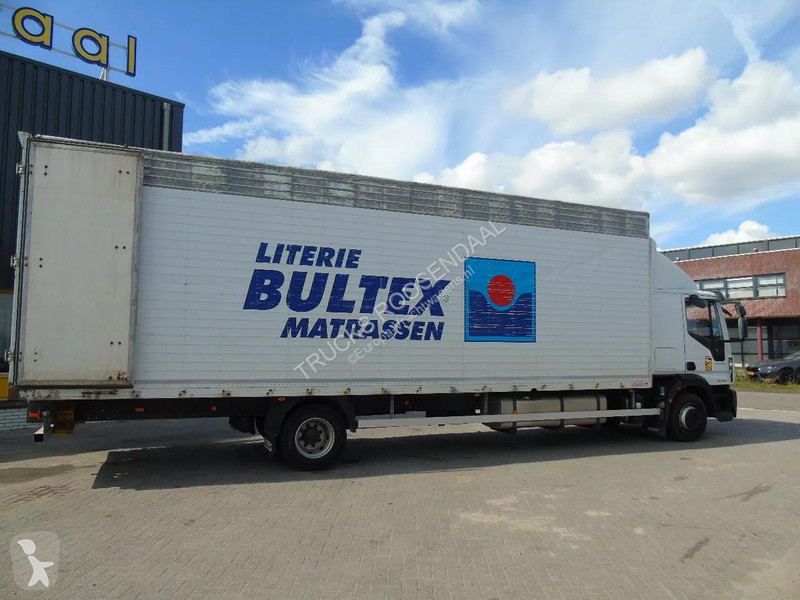شاحنة Iveco 120E25 + EURO 6 + 196.000KM!