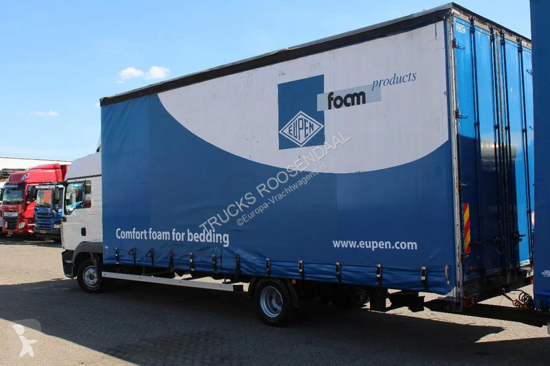 شاحنة MAN 8.210 + TRAILER + SLEEPCAB COMBI
