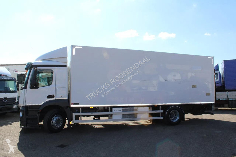 شاحنة Mercedes 1924 + THERMO KING 1200 + LIFT +...