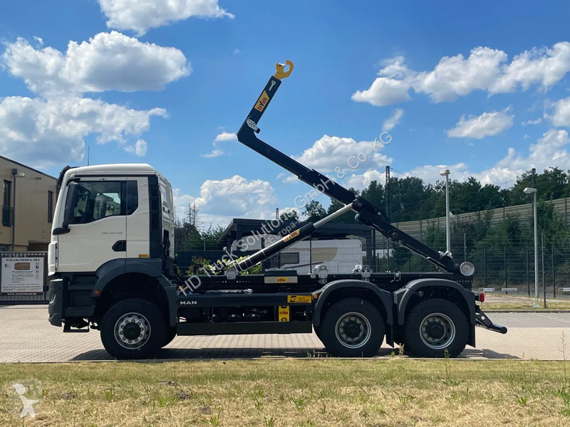 شاحنة MAN 33.440 MAN  33.440 6x6 Euro6e Hyva