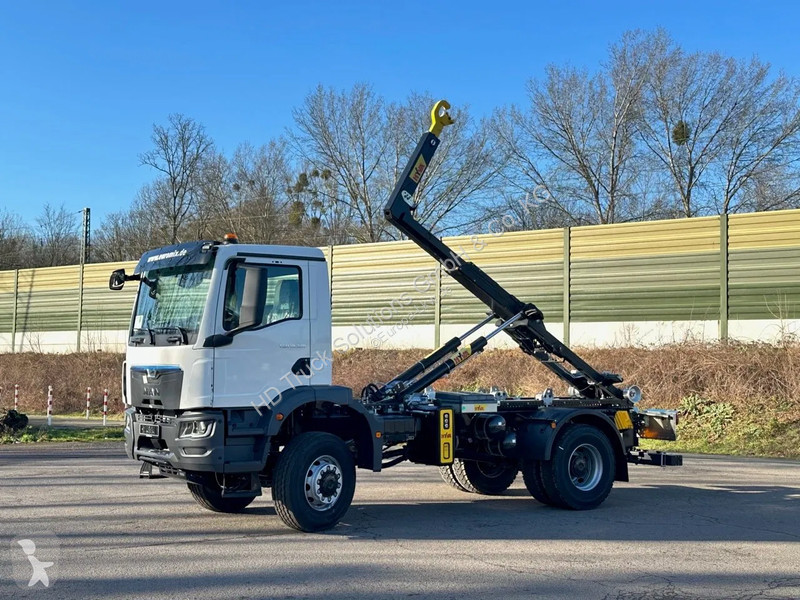 شاحنة MAN TGM MAN TGM 4x4 Euro 6e Hyva 12-45