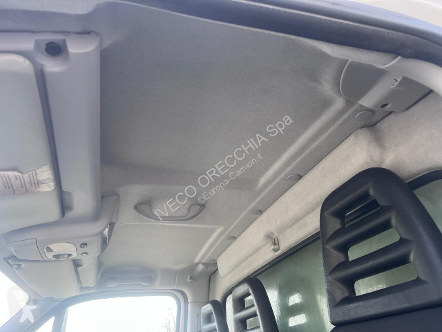 شاحنة Iveco DAILY 35C15