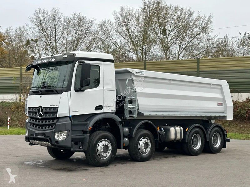 شاحنة Mercedes 4145 Mercedes-Benz  5 4145 8X4...