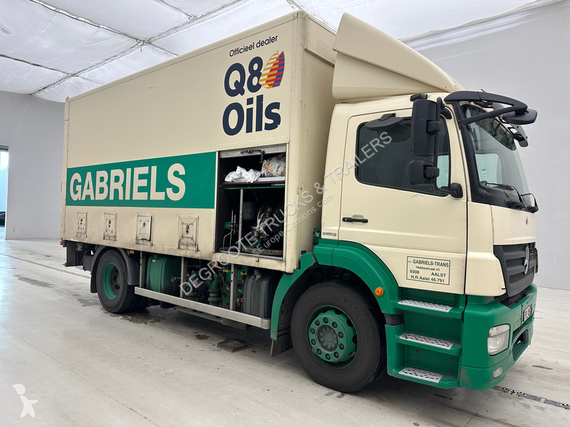 شاحنة Mercedes 1829