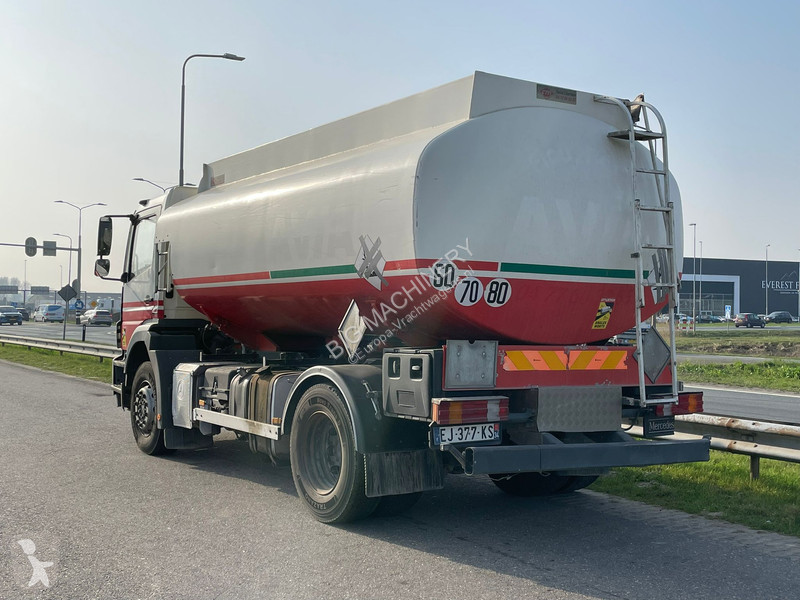 شاحنة Mercedes 1829 13.500L Fuel Truck