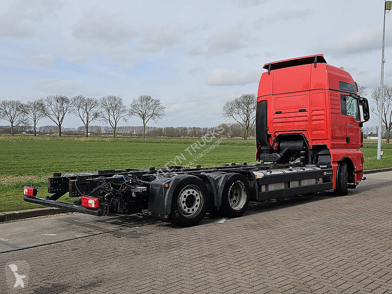 شاحنة MAN TGX XXL 6X2-4