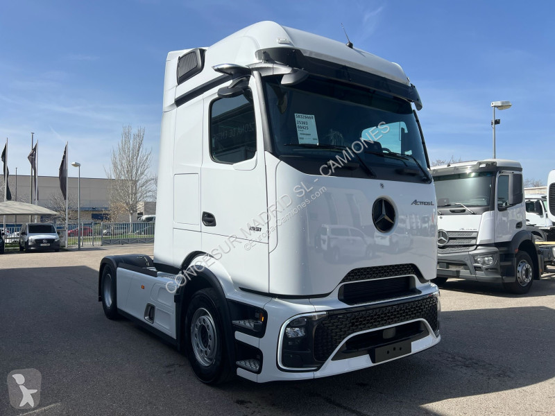 جرار Mercedes  1851 LS