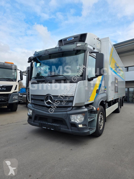 شاحنة Mercedes 2546 / 6X2 /Carrier FRIGO...