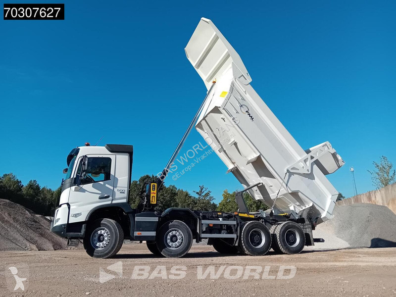 شاحنة Volvo 500  8X4 22m3 Mining tipper 52tons...